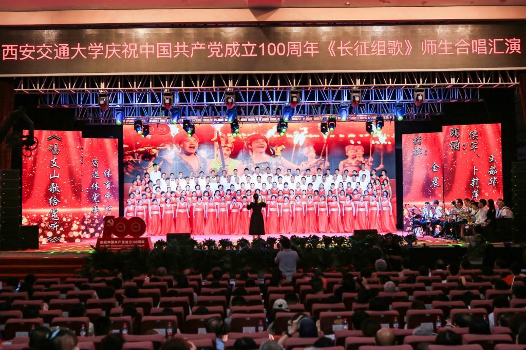 TVB前花旦弃影从商家底丰厚，与旧拍档聚会，二人演艺生涯略相似